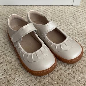 Livie and Luca size 2 Ruche Mary Janes in white pearl color